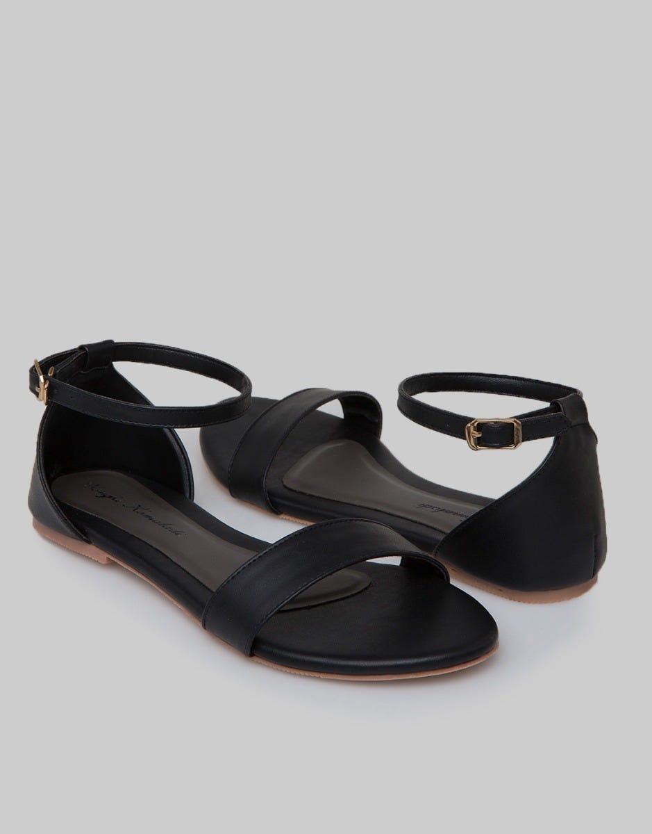 Yongki Komaladi Flipflop Sandals Women