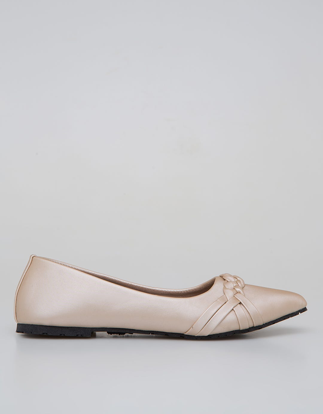 Yongki Komaladi Women's Flat Shoes