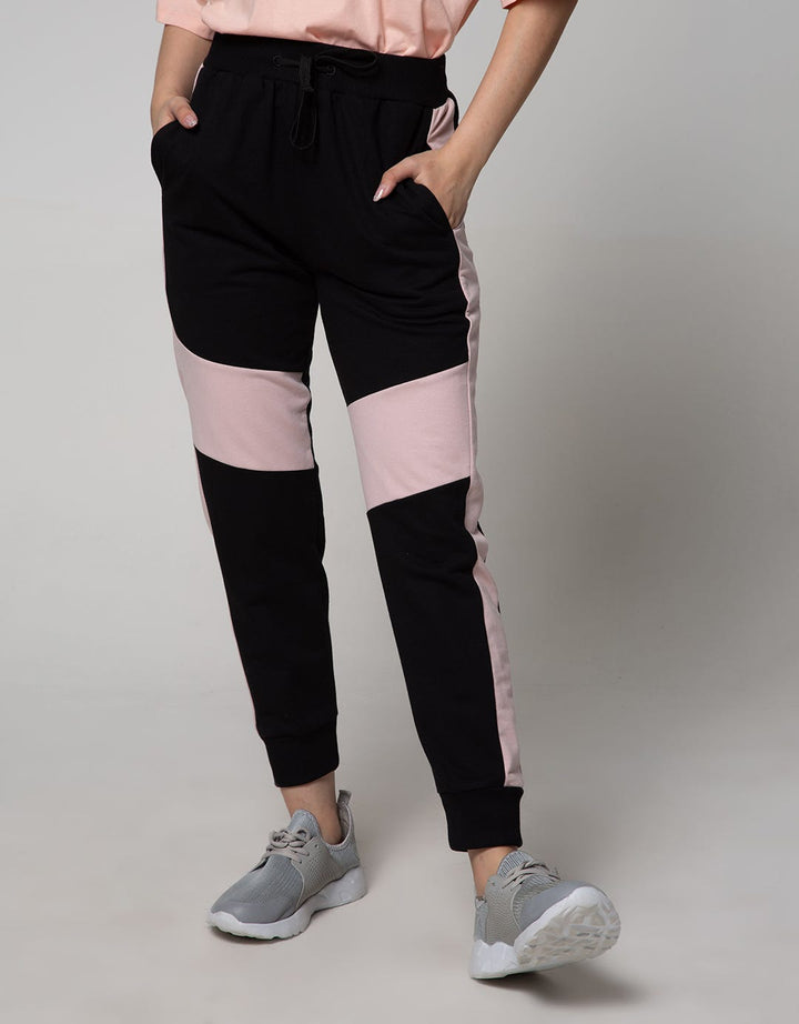 Nevada Jogger Street Style