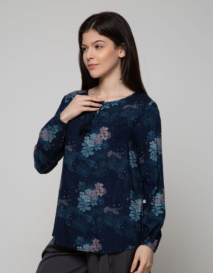 Expand Adeline Blouse