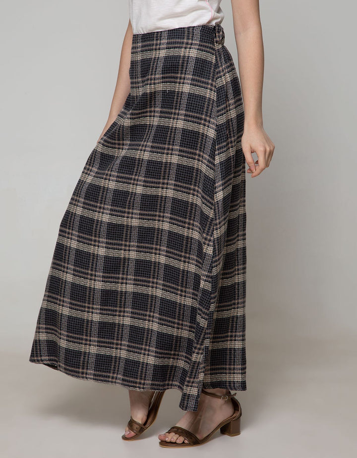Expand Humaira Long Skirts