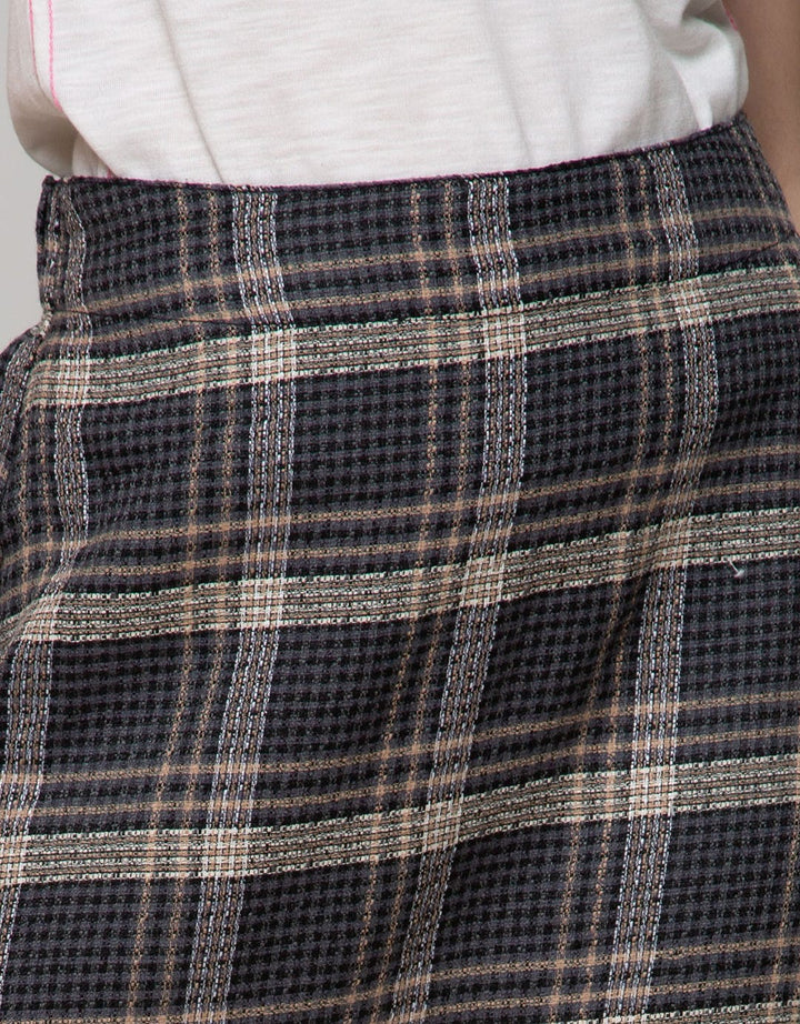 Expand Humaira Long Skirts