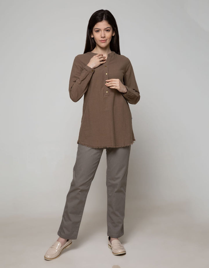 Expand Chatalla Blouse