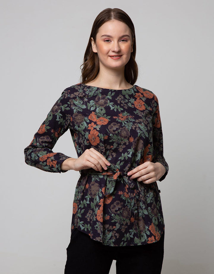 Expand Blus Lengan P