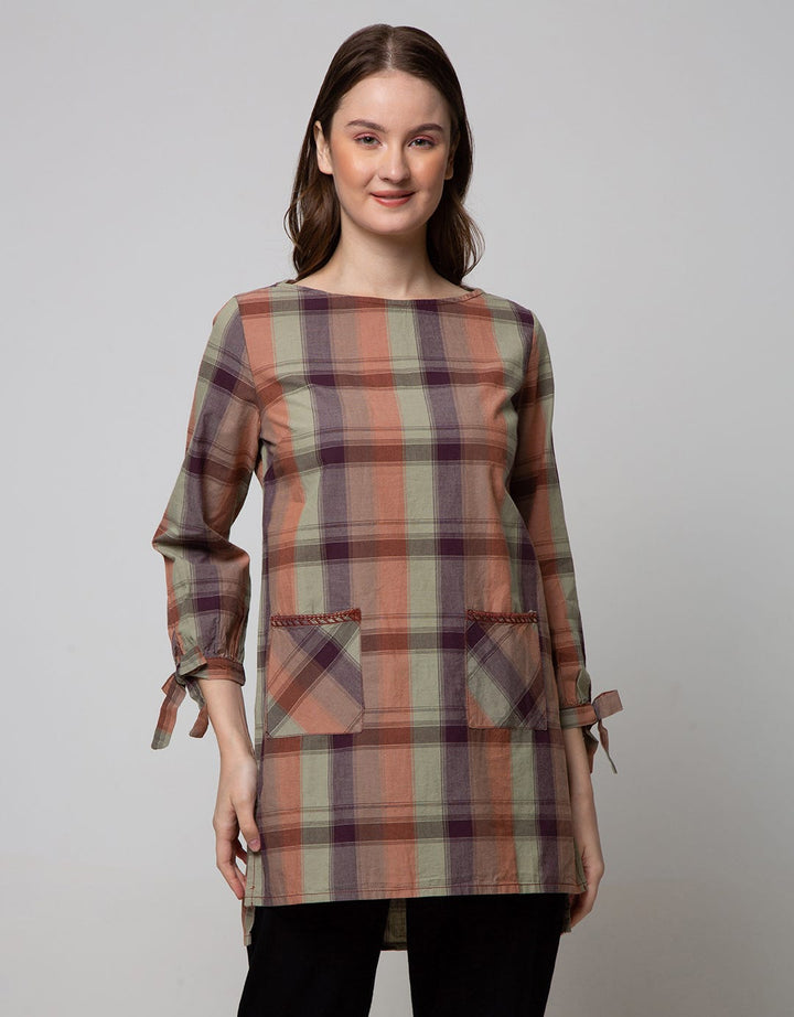 Expand Altha Blouse