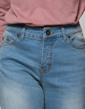 Expand Keylie Jeans