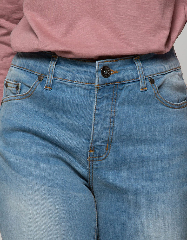 Expand Keylie Jeans