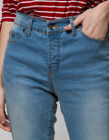 Expand Keylie Jeans