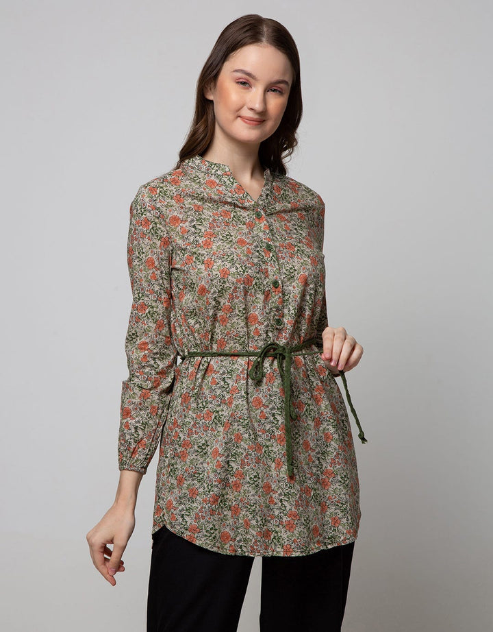 Expand Naysila Blouse