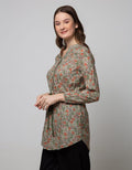 Expand Naysila Blouse