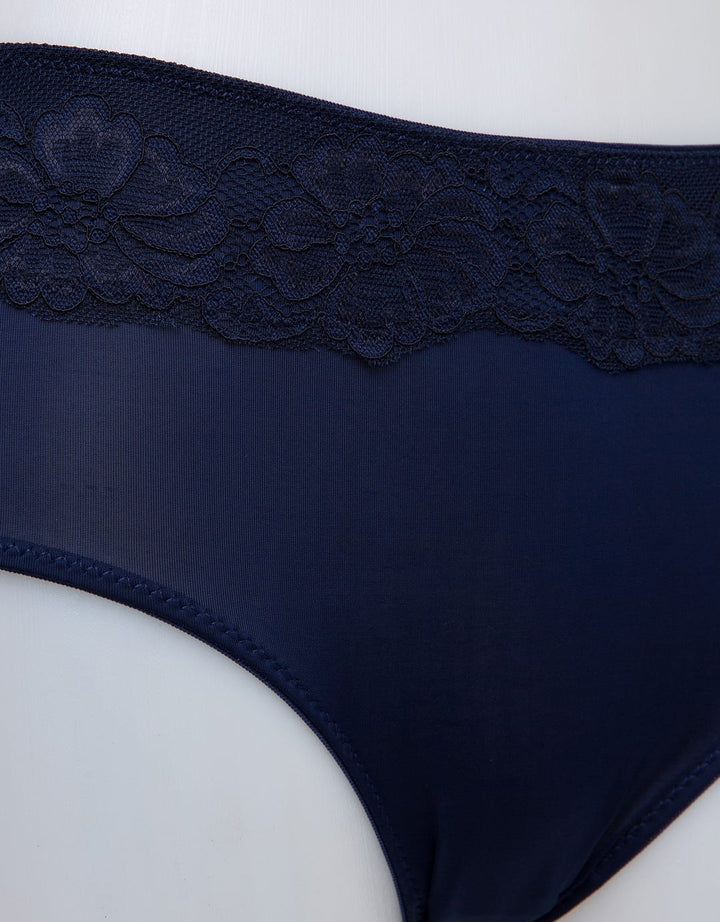 St. Yves Midi Briefs Lace