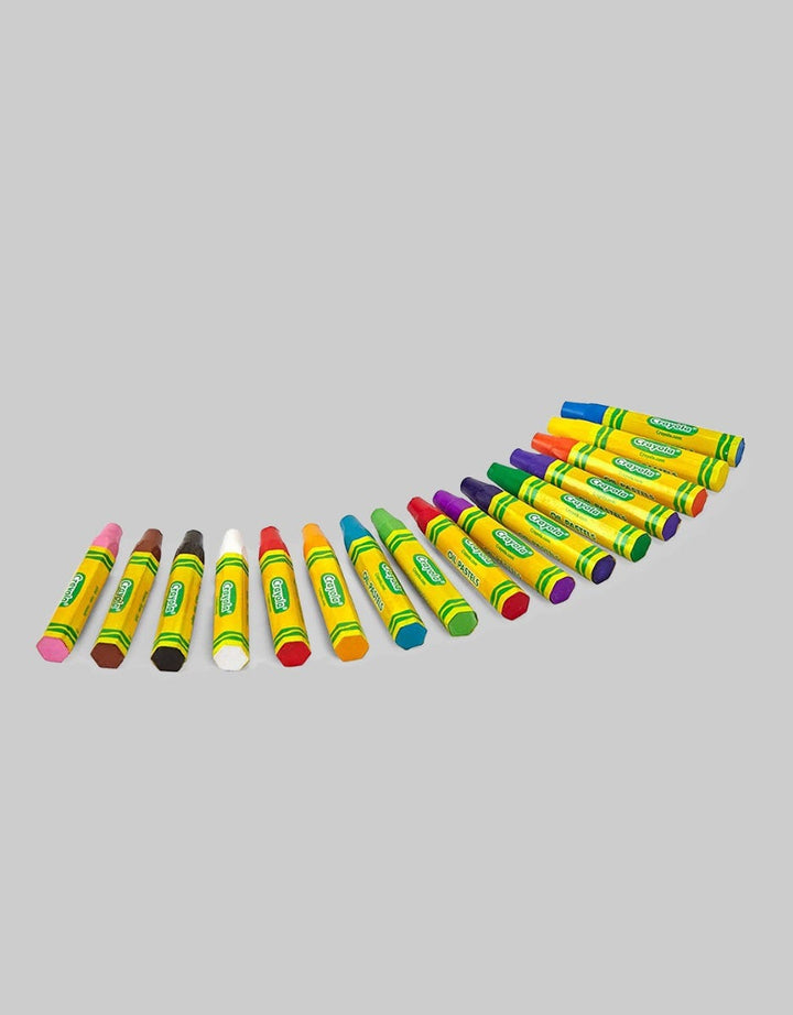 Bandai Crayola Oil Patels contains 16 Children's Crayons
