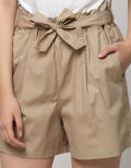 Details Short Pants With Ruffles On Waist