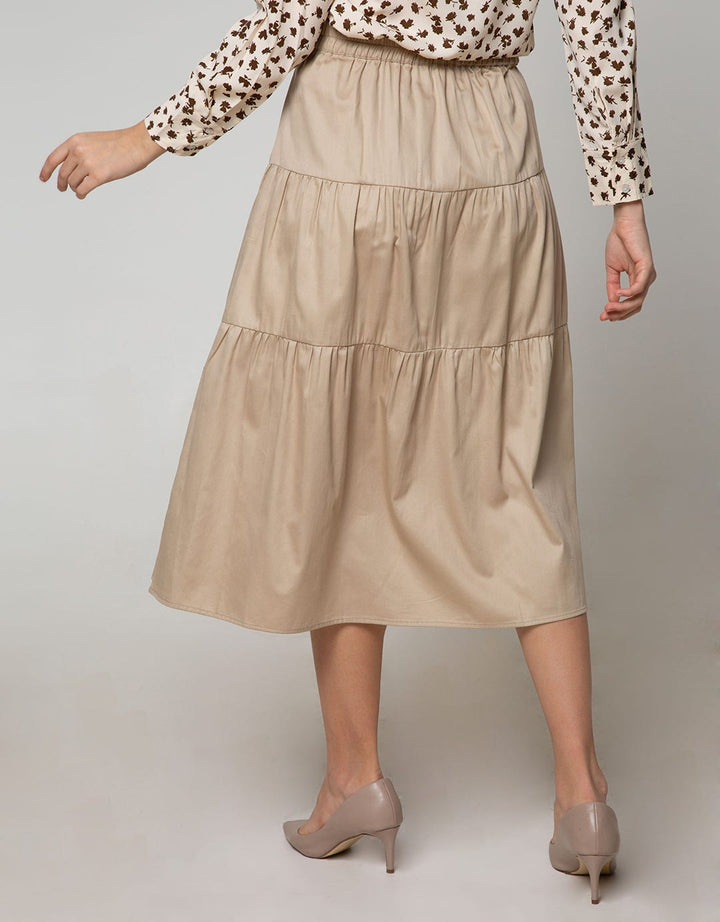 Details Maxi Skirt Layer