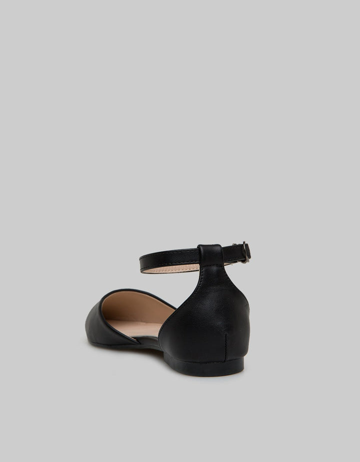 Connexion Ankle Strap Flat Shoes Woman