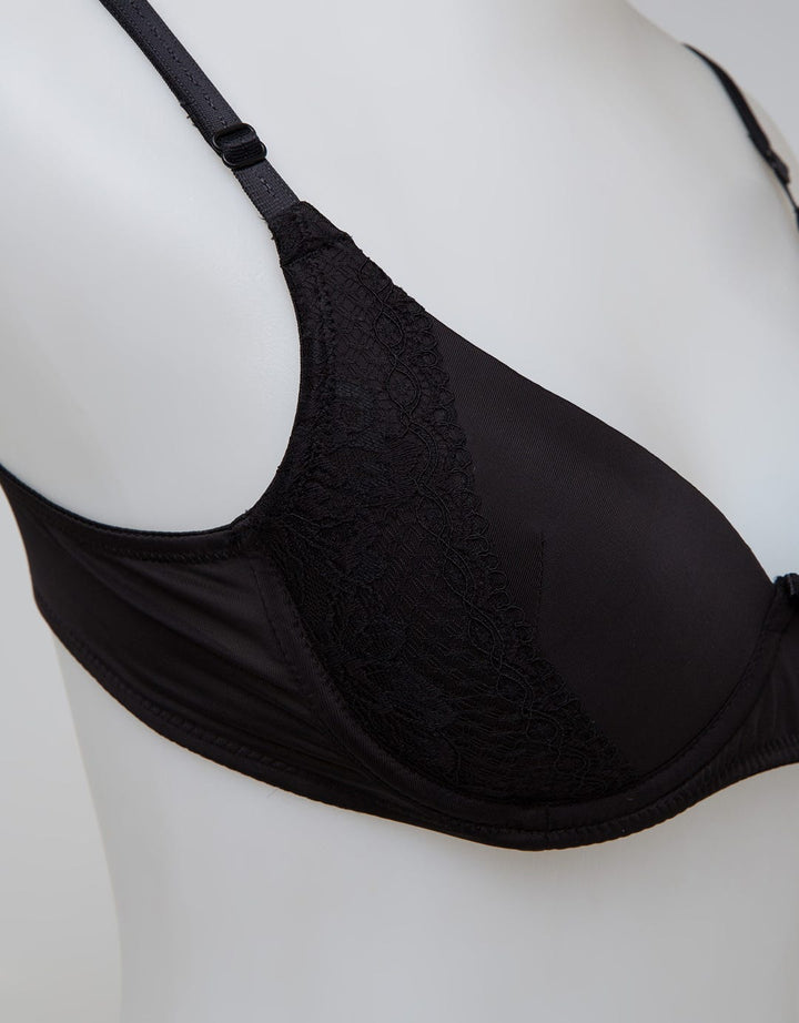 ST. YVES Non Push Up Regular Lace Bra