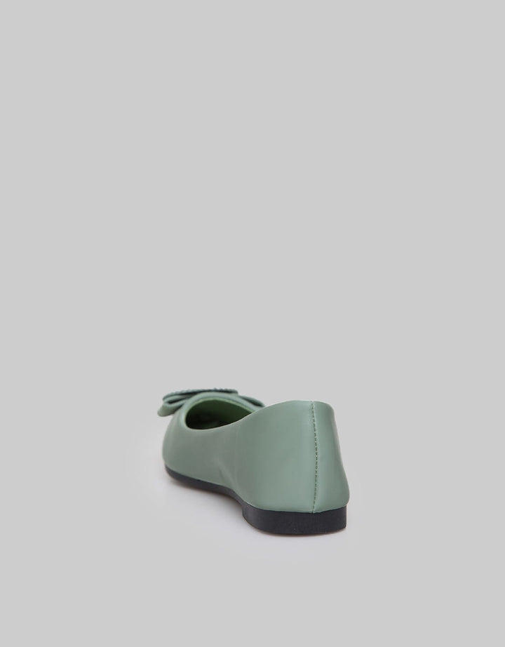 Laviola Pointy Round Belt Flat Shoes