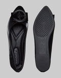 Laviola Circle Ribbon Belt Flat Shoes