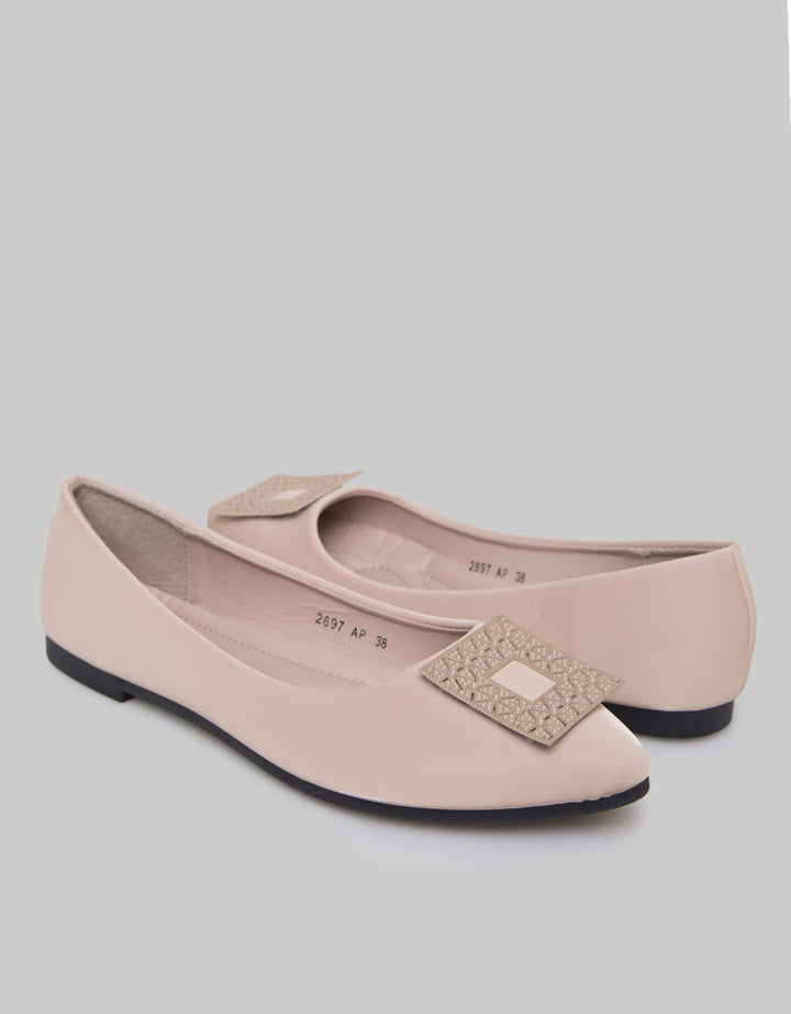 Laviola Square Accessories Flat Shoes