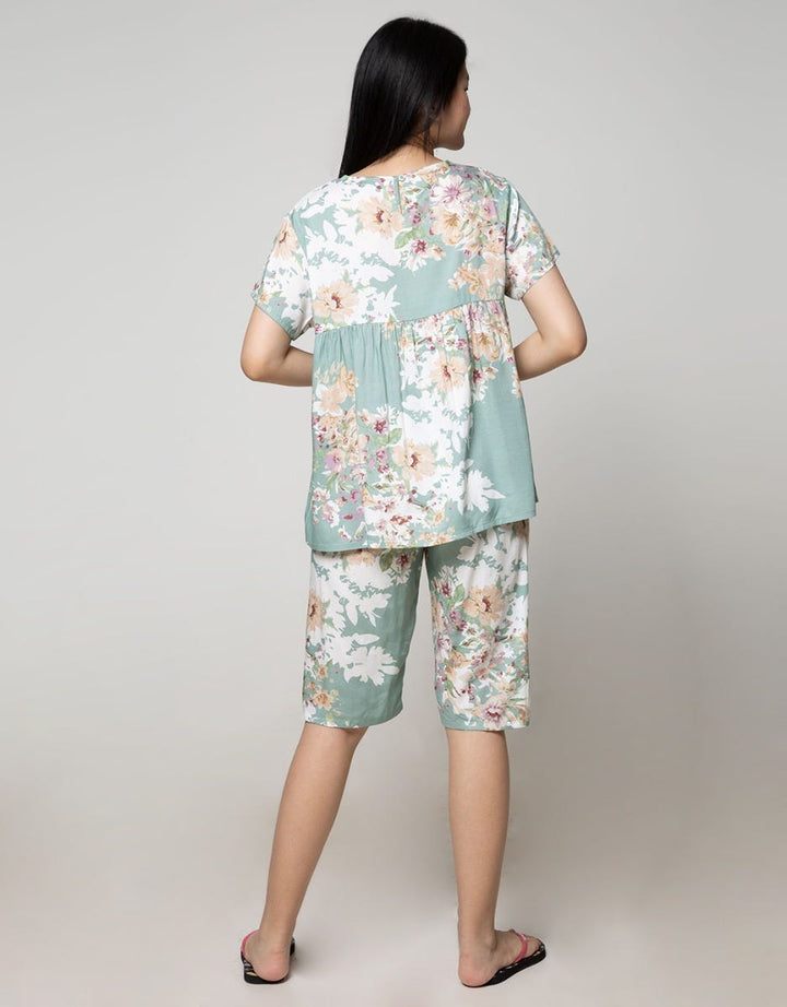 St. Yves Short Sleeve Pyjama Capri Falling Sakura