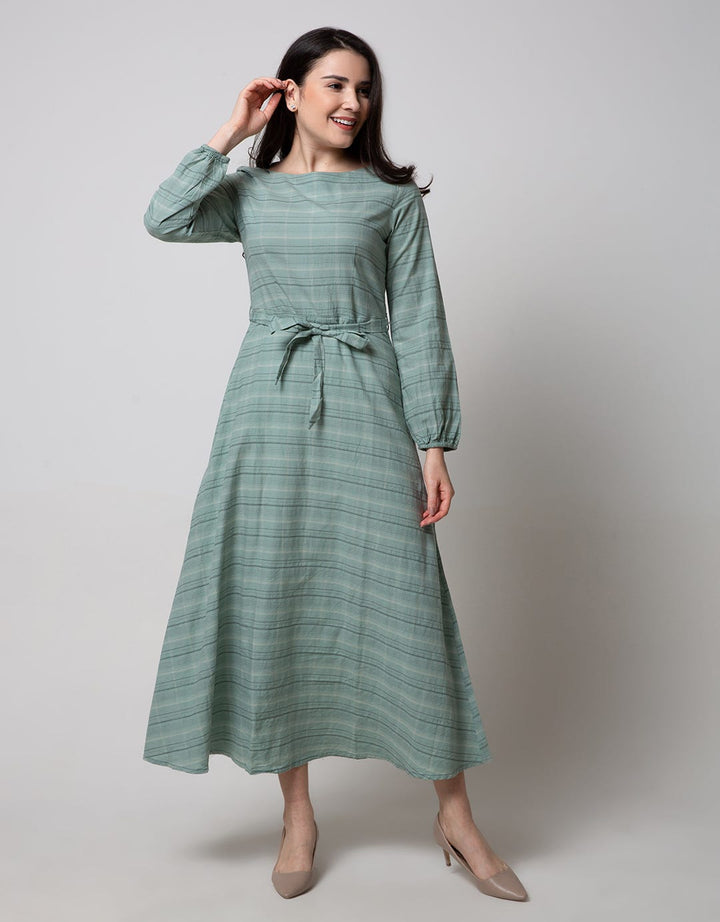 Expand Sofia Longdress With Waist Strap Detail