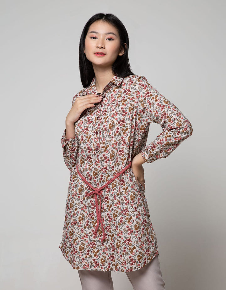 Expand Daizi Blouse