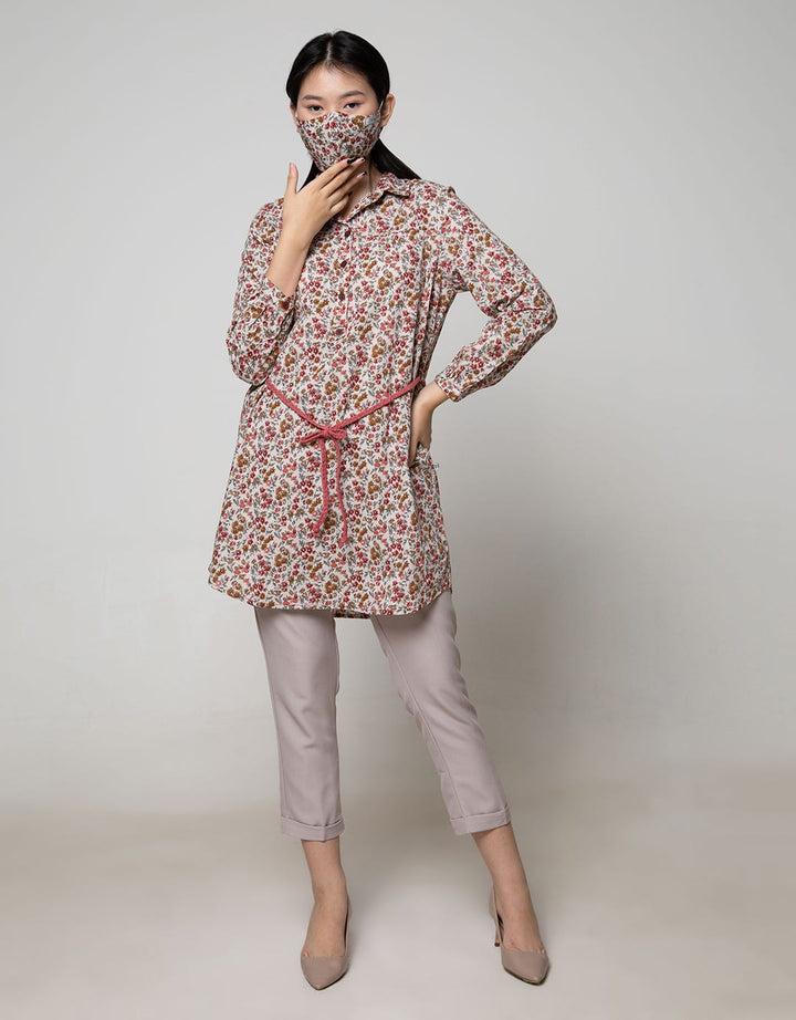 Expand Daizi Blouse
