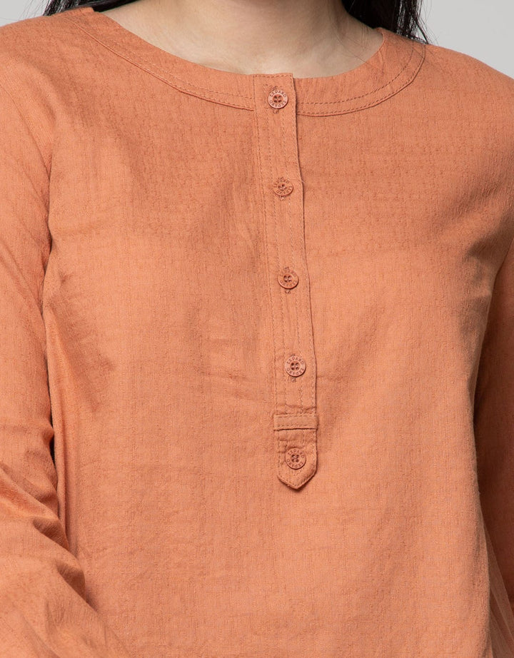 Expand Mahira Plain With Embroidery Detail