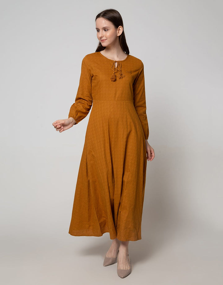 Expand Aamber Dress Long Sleeve