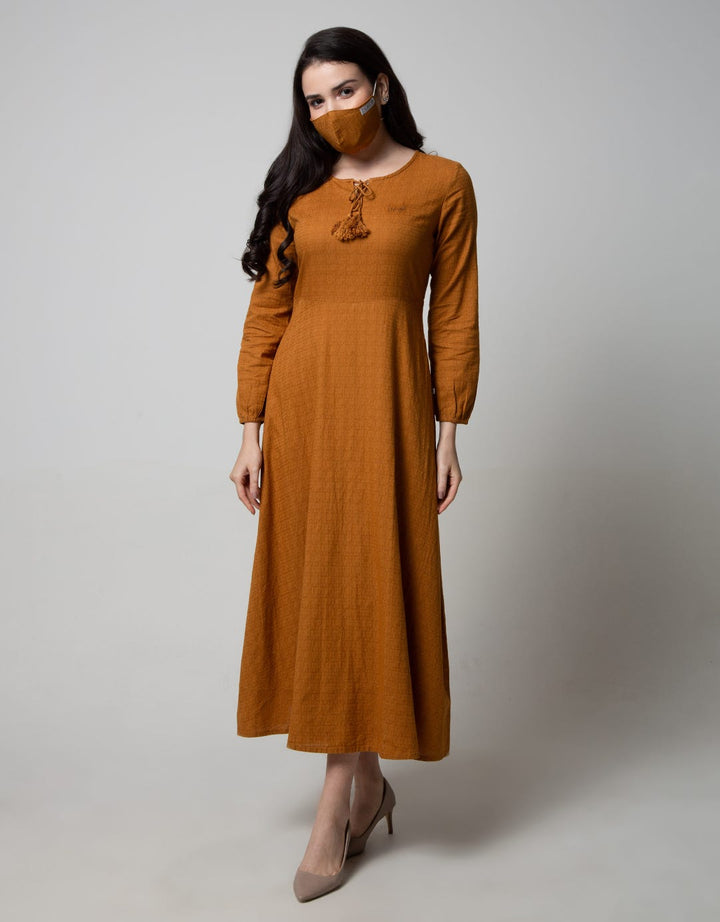Expand Aamber Dress Long Sleeve