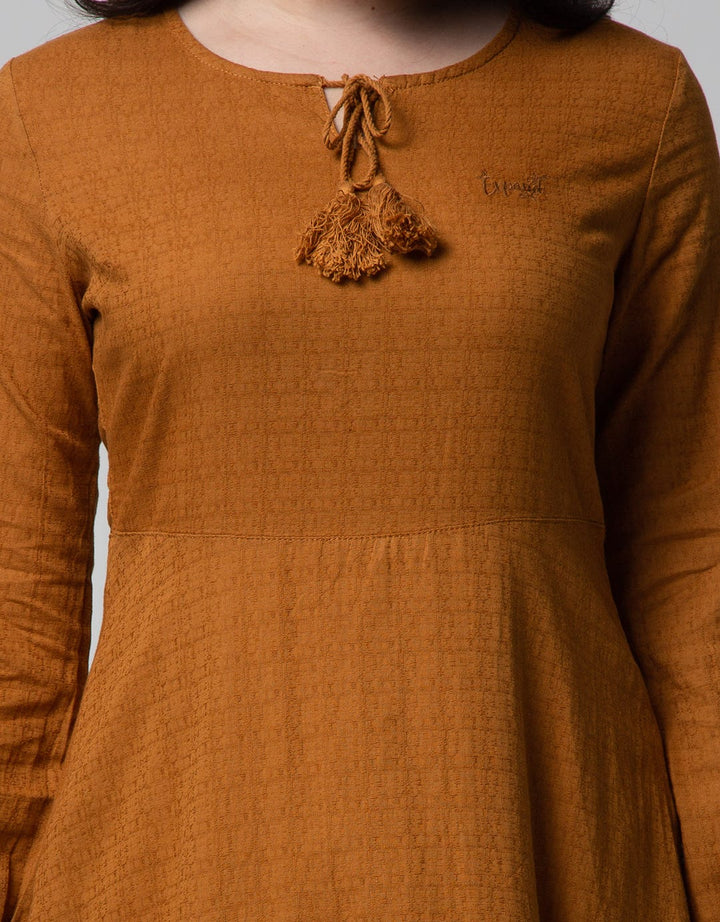 Expand Aamber Dress Long Sleeve