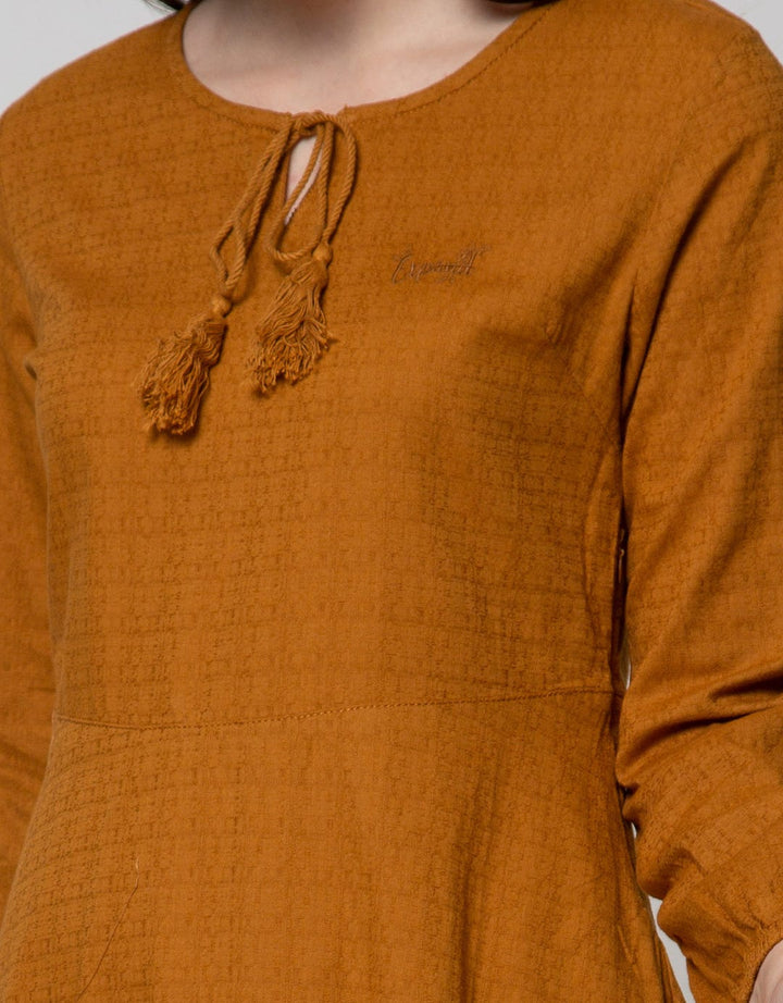 Expand Aamber Dress Long Sleeve