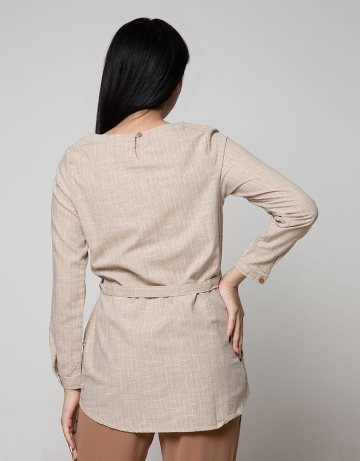 Expand Dhea Blouse