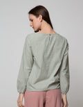 Expand Anikia Blouse