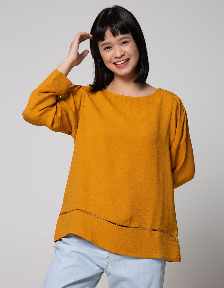 St. Yves Long Sleeve Blouse Top With Lace Bottom