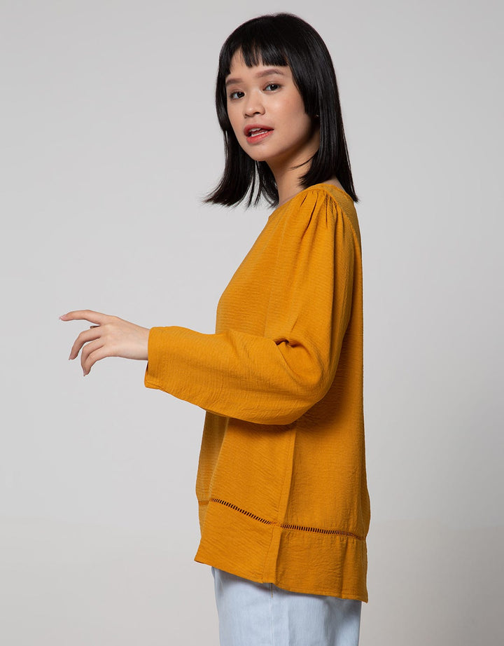 St. Yves Long Sleeve Blouse Top With Lace Bottom