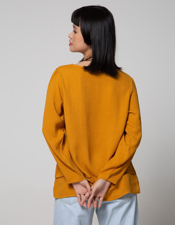 St. Yves Long Sleeve Blouse Top With Lace Bottom