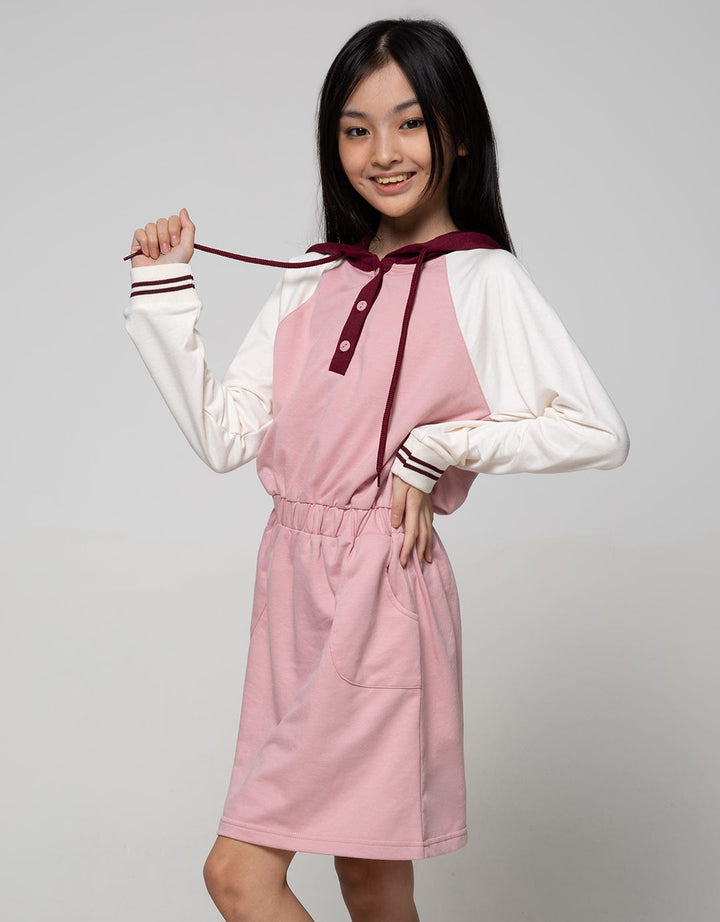 Nevada Long Sleeve Midi Dress With Hoddie Accent Love