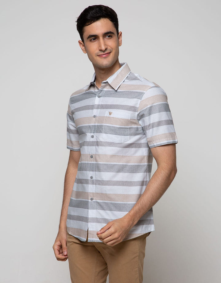 Walrus Kemeja Lengan Pendek Casual Regular Fit Studio