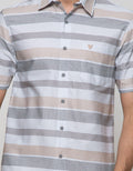 Walrus Kemeja Lengan Pendek Casual Regular Fit Studio
