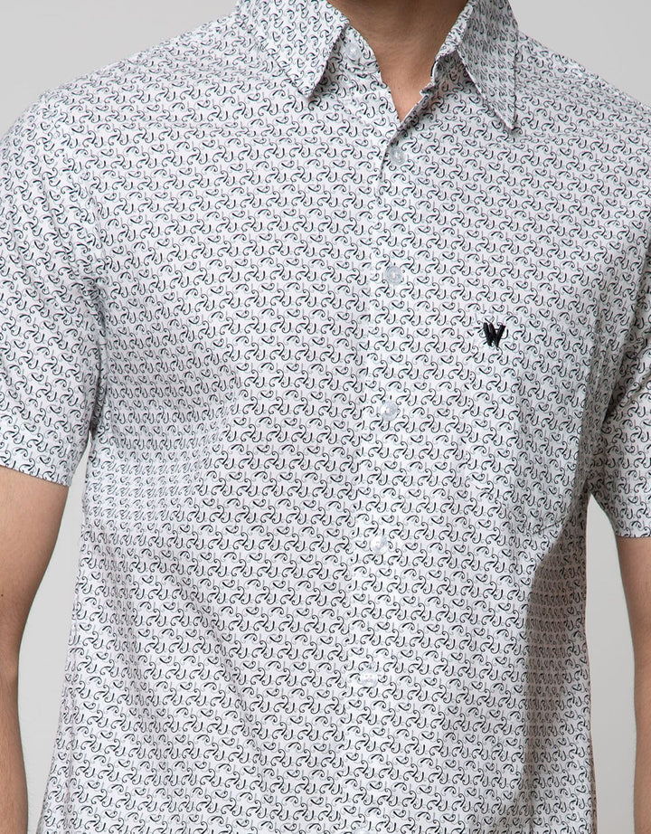 Walrus Kemeja Lengan Pendek Casual Regular Fit Studio