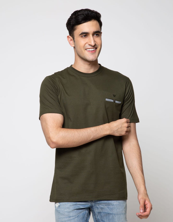 Walrus Studio Plain Button Accent T-Shirt