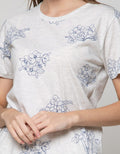 Details Short Sleeve T-Shirt Flower