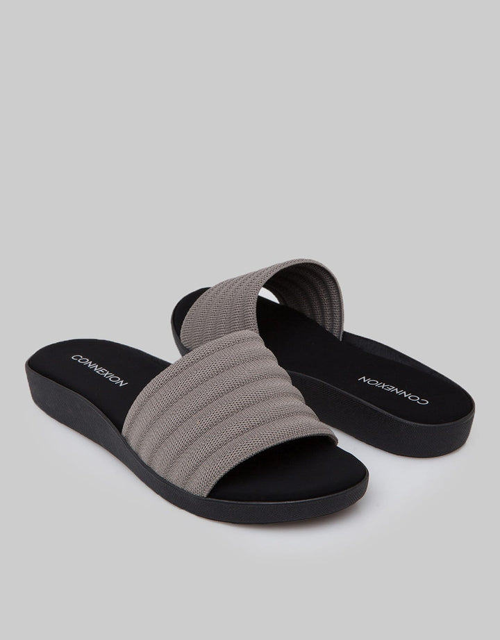 Connexion Slipper Sandals Wide Strap