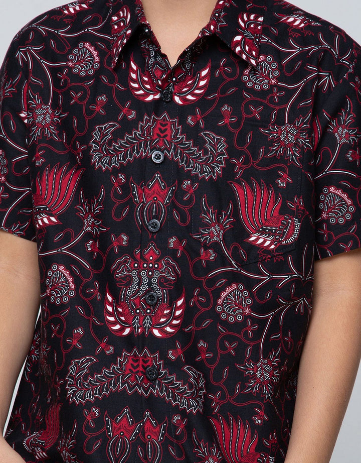 Arjuna Weda Boy Hem Batik Ayam Puger
