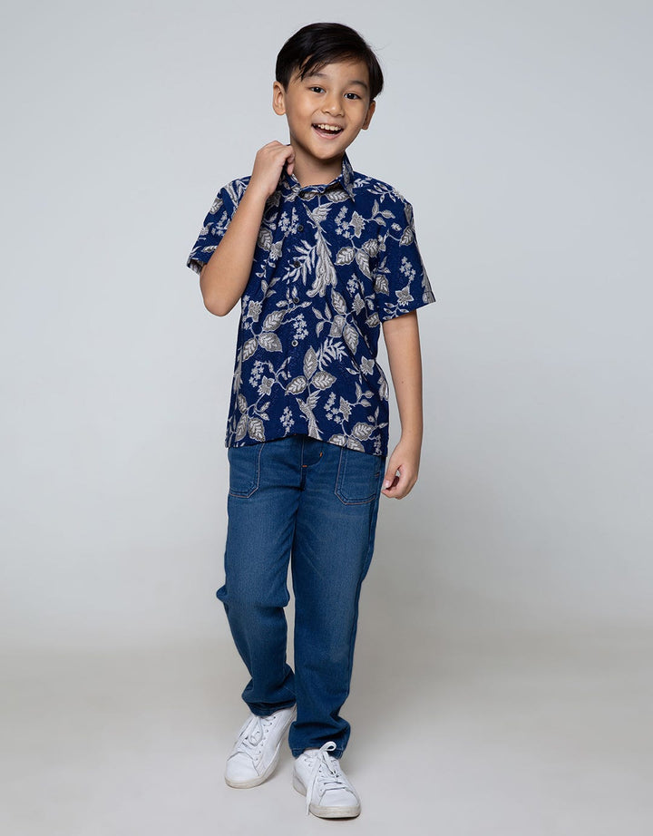 Arjuna Weda Hem Boy