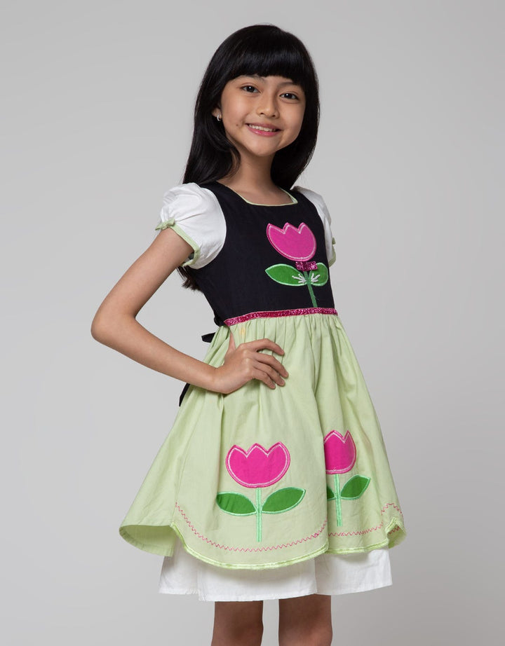 Donita Big Patch Flower Dress Casual