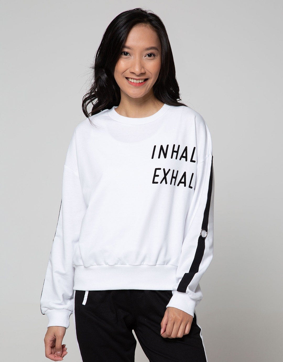 Nevada Sweatshirt Solid Inhale Exhale