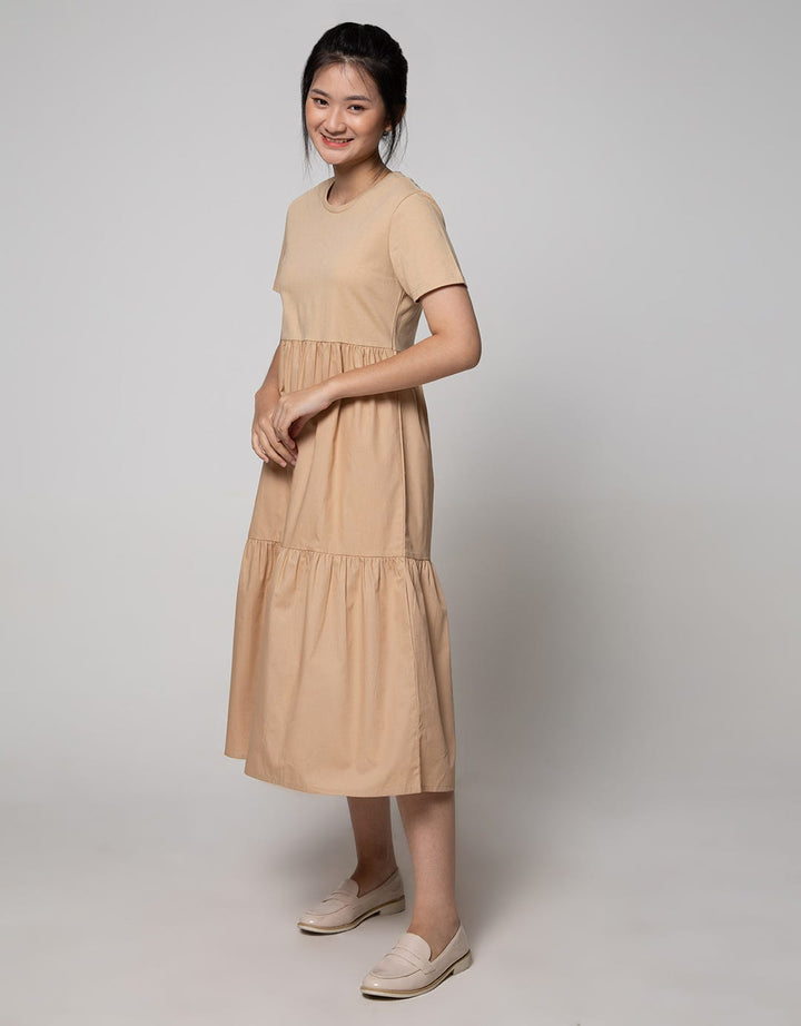 Details Maxi Dress With Round Neck And Combo Fabric