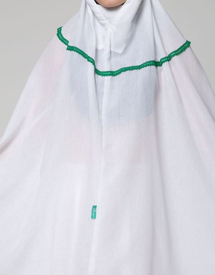 Allura Hilya Nadhifah